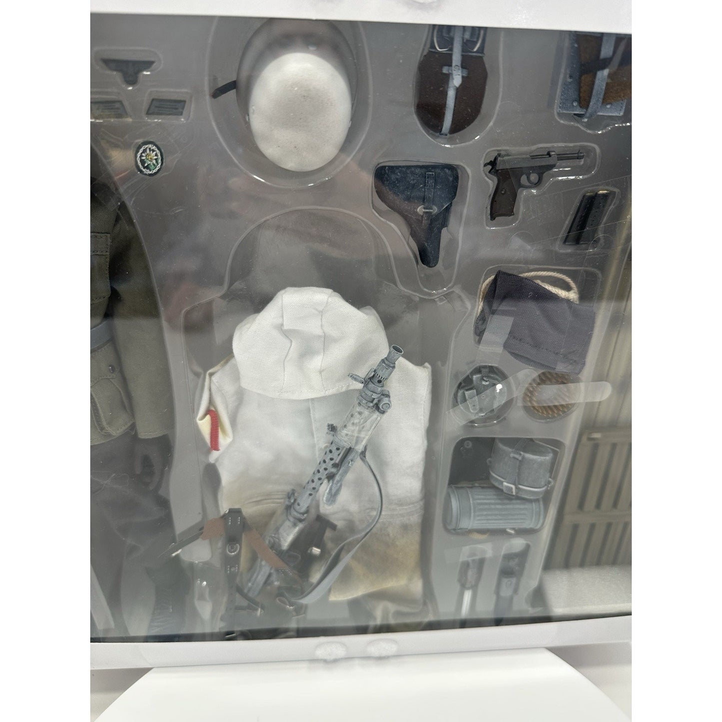 VINTAGE *NEW*Dragon WWII "Jurgen Kleinheinz" Gebirgsjager MG34 Gunner w/Sledge Jager