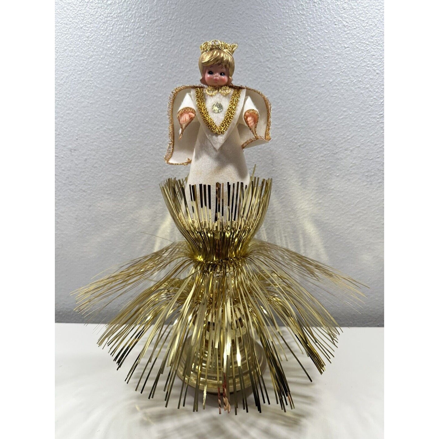 VINTAGE *NEW* Pair Of Christmas Angels-Crown, Felt Clothing, Gold, plays Silent Night