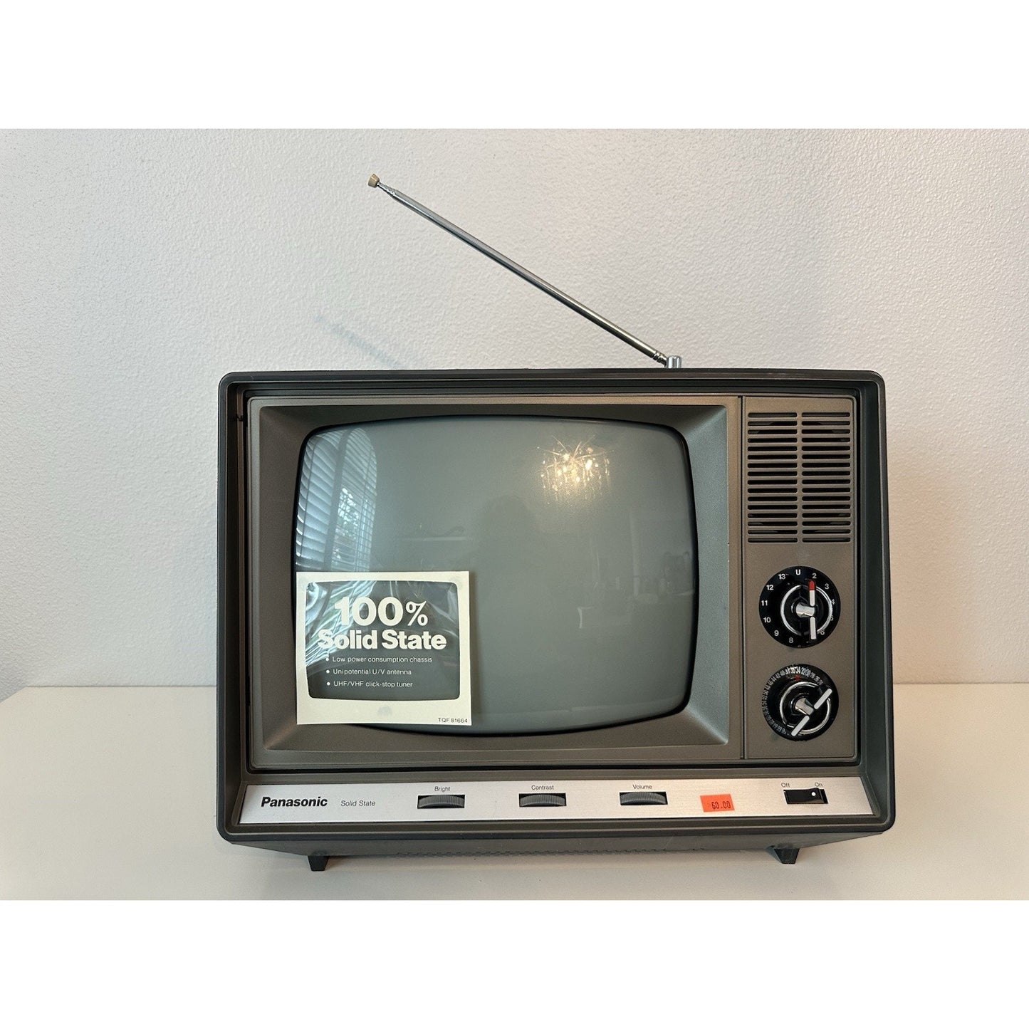 VINTAGE *NEW* 1970's Panasonic TR-692SX 11" Solid State TV