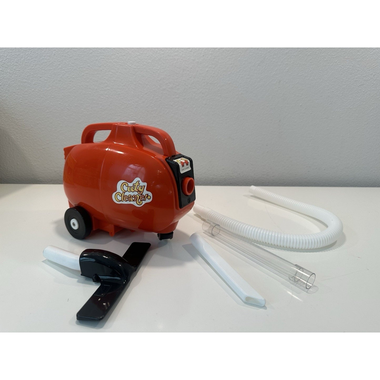VINTAGE *NEW* In My Little House Battery Mini Vacuum Cleaner Toy Daewoo
