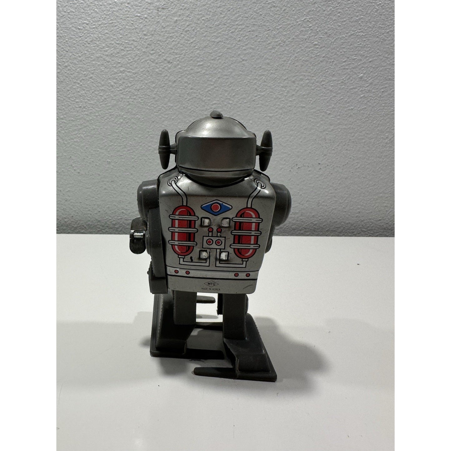 VINTAGE *NEW* 1960's 5.5" Captain the Robot / Tin Wind-Up Toy