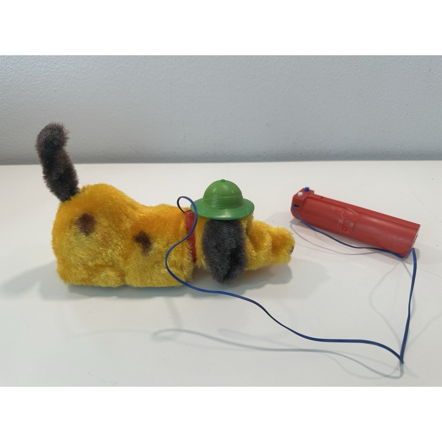 VINTAGE *NEW* 1960's Nosey Sniffy Puppy Dog Remote Control Battery-Operated Toy