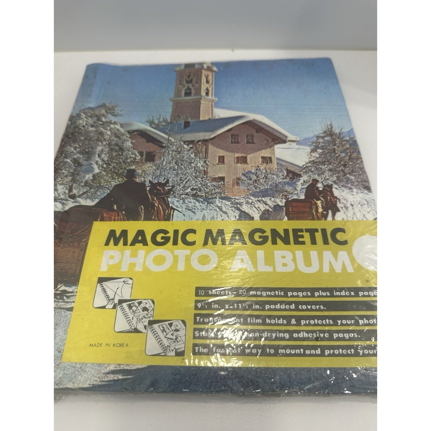 VINTAGE *NEW* Magnetic Photo Album 20 Pages Clock Tower Scene