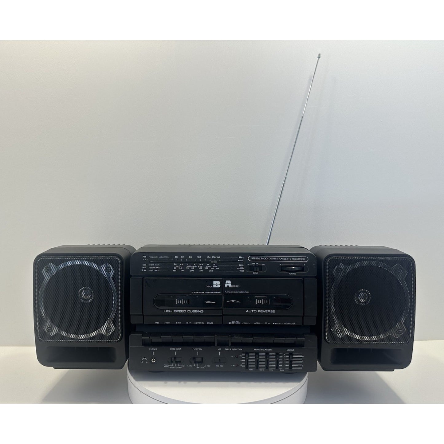 Needs Lovin' - VINTAGE General Sound Model# GS-2626 4-Band Dual Cassette Boombox