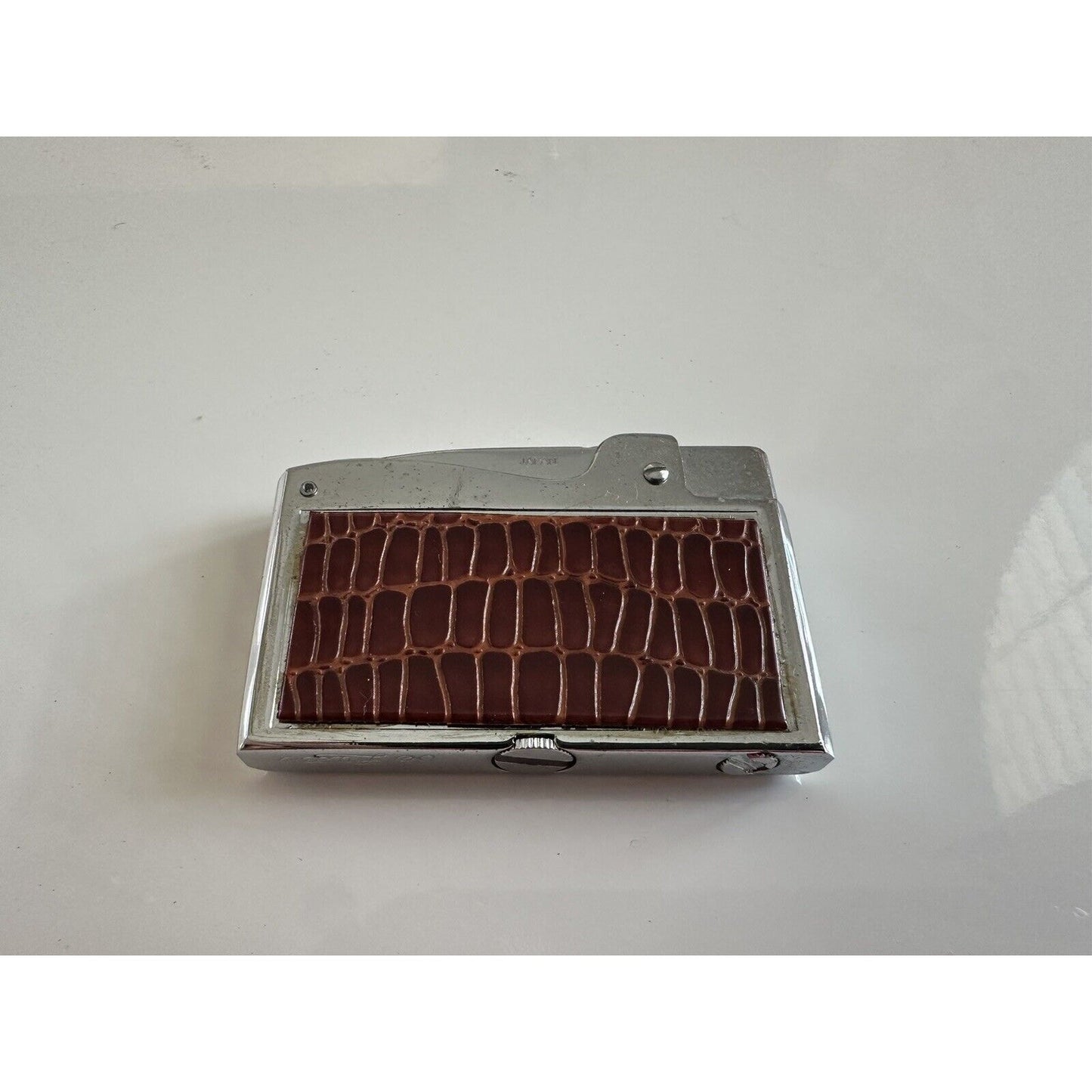 VINTAGE *NEW* 1950's Unique Brown Snake Skin Lighter Japan