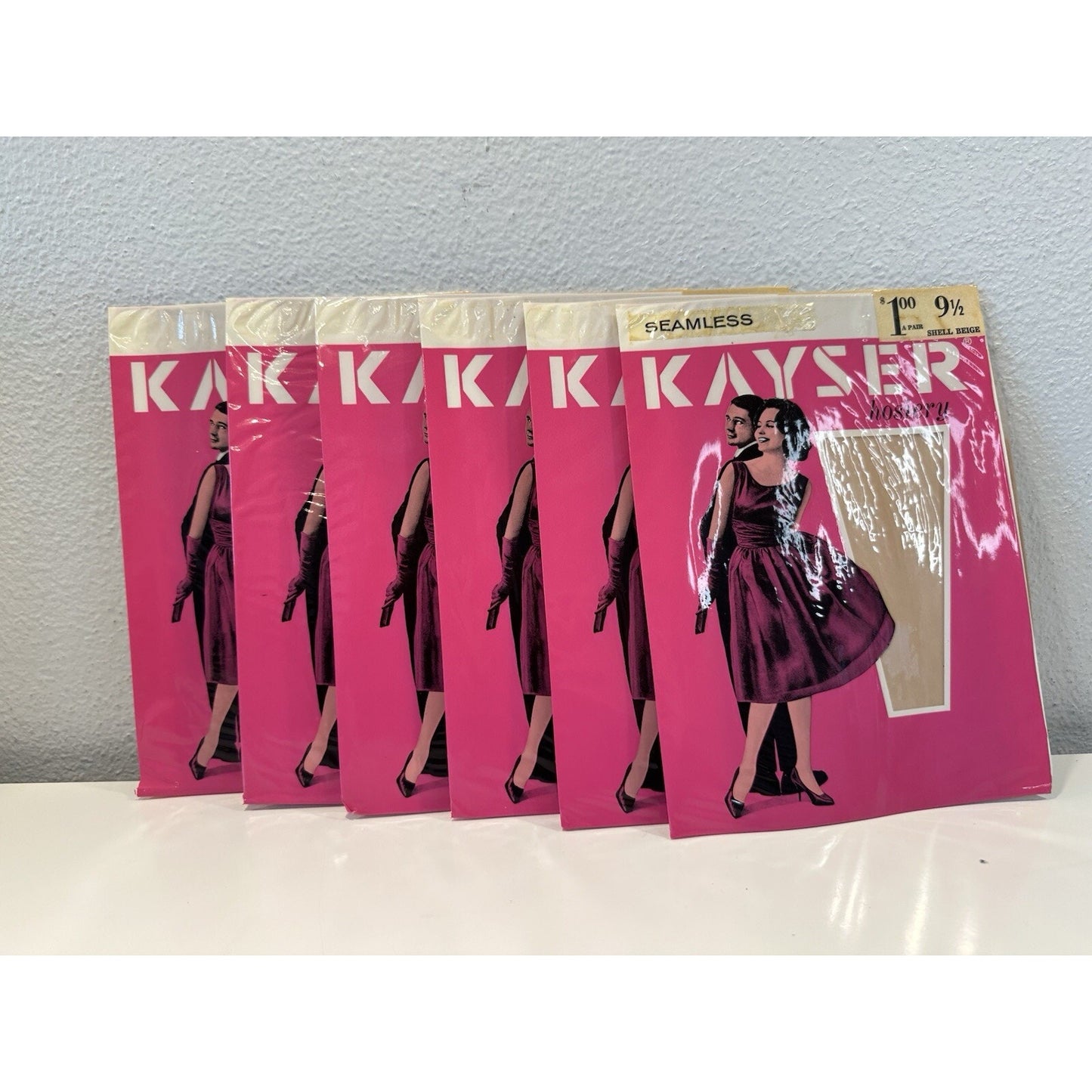VINTAGE *NEW* 1950's Kayser Hosiery Seamless-Shell Beige Sz 9.5 X 6