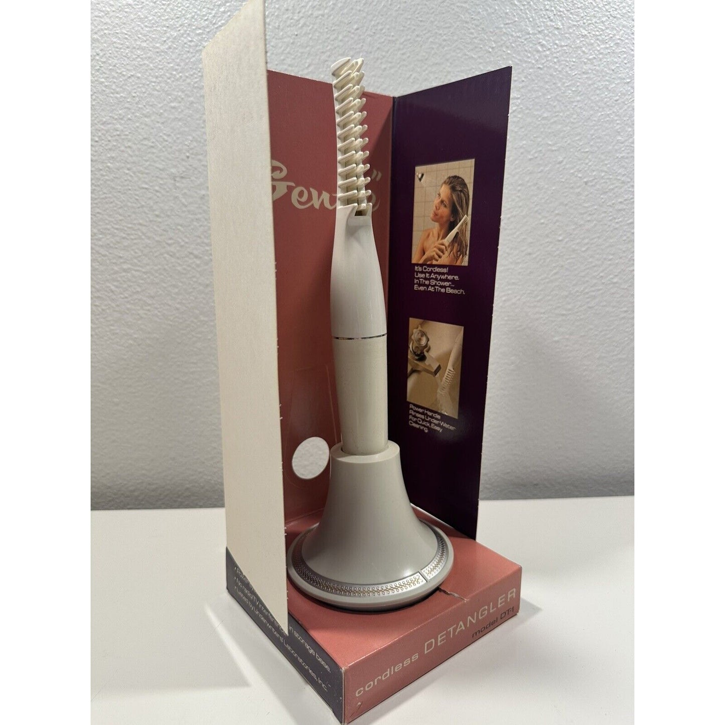 VINTAGE *NEW* GE Model #DT-1 Gentle Cordless Detangler