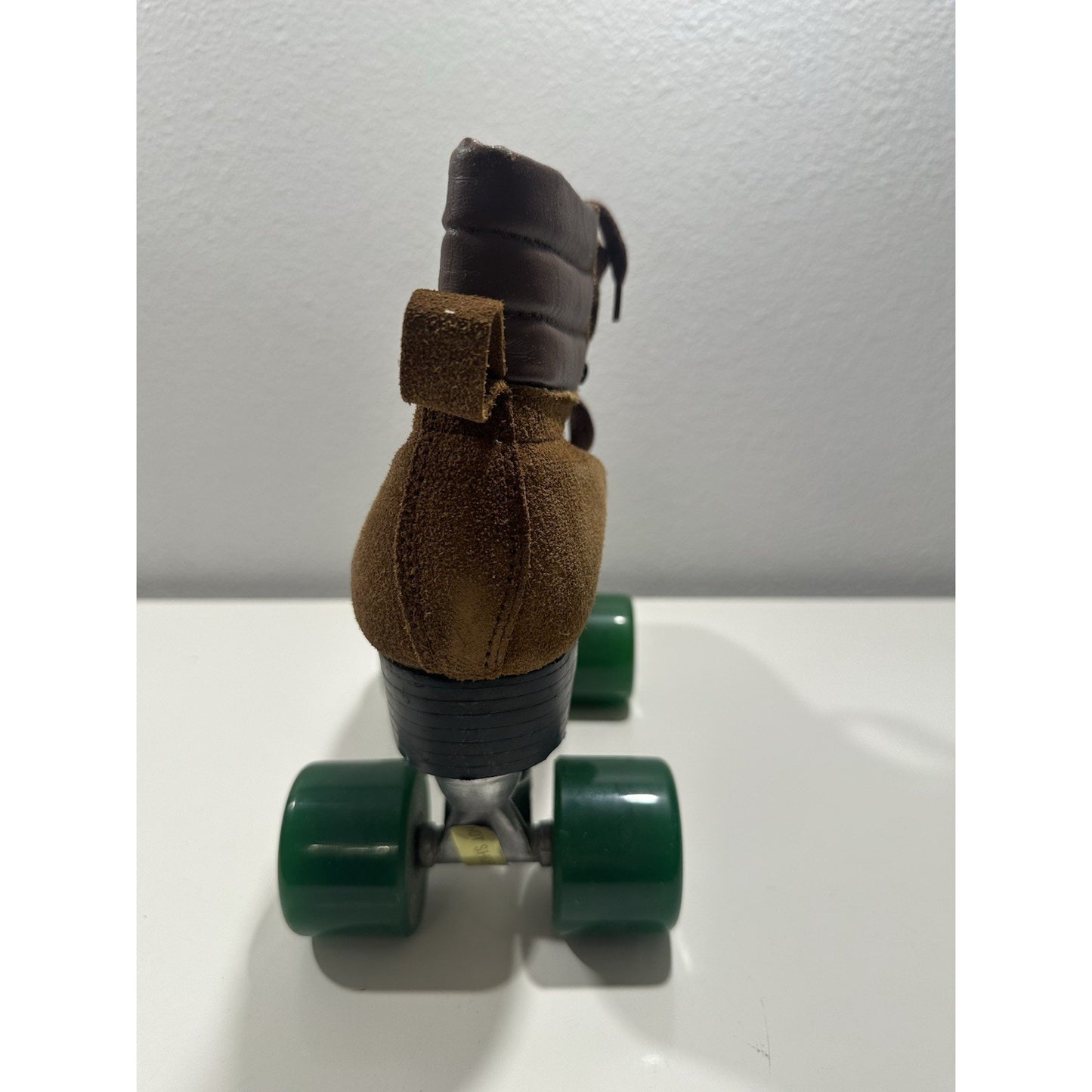 VINTAGE *NEW* 1970's's Hot Shot Suede Demi-Boot Roller Skates-MN'S 8/WMN 10