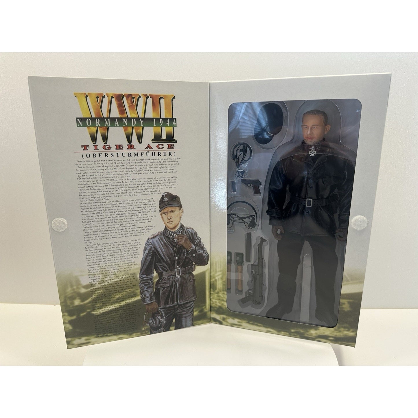 VINTAGE *NEW* Dragon WWII "Michael* Tiger Ace Normandy 1944 Action Figure