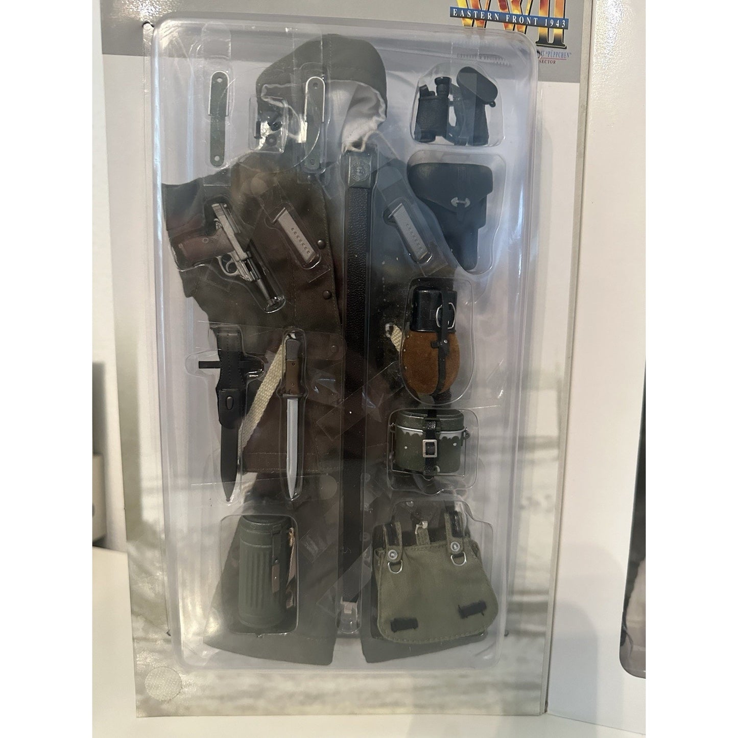 VINTAGE *NEW* Dragon WWII Eastern Front 1943 Wolfgang Knaf Action Figure