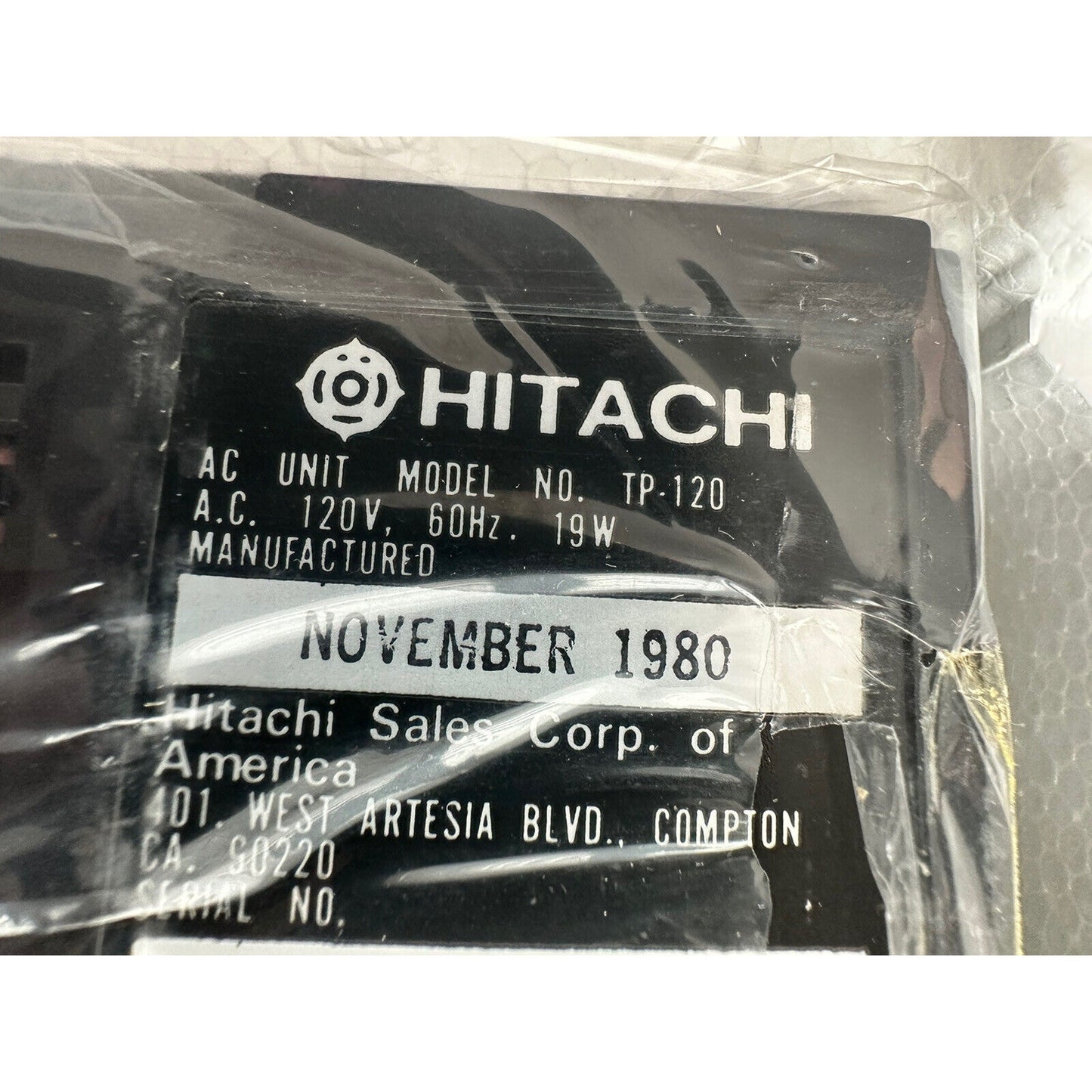 VINTAGE *NEW* 1980's Hitachi K2300 Solid State TV Receiver/Digital Clock