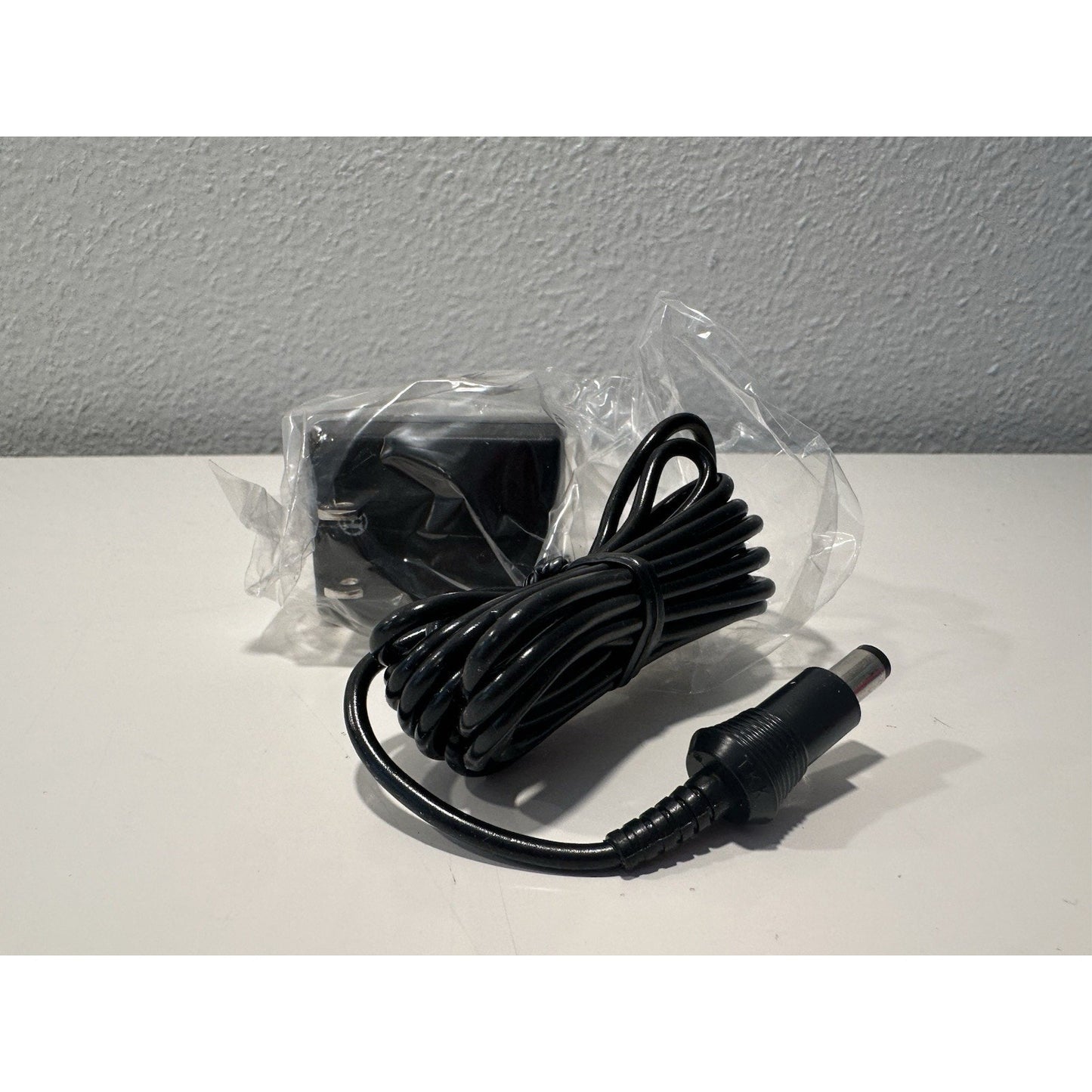 VINTAGE *NEW* 1970's/1980's Sharp AC/DC Power Adapter EA-14A 6W Japan