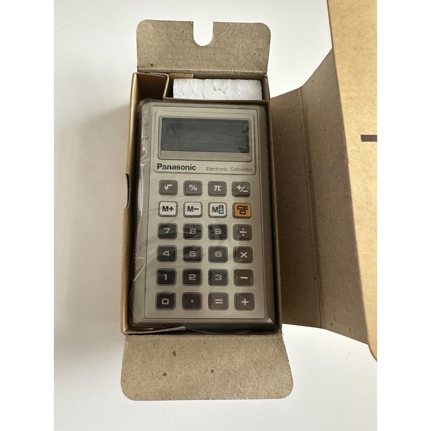 VINTAGE *NEW* Panasonic JE-8220U Pocket Handheld Electronic Calculator
