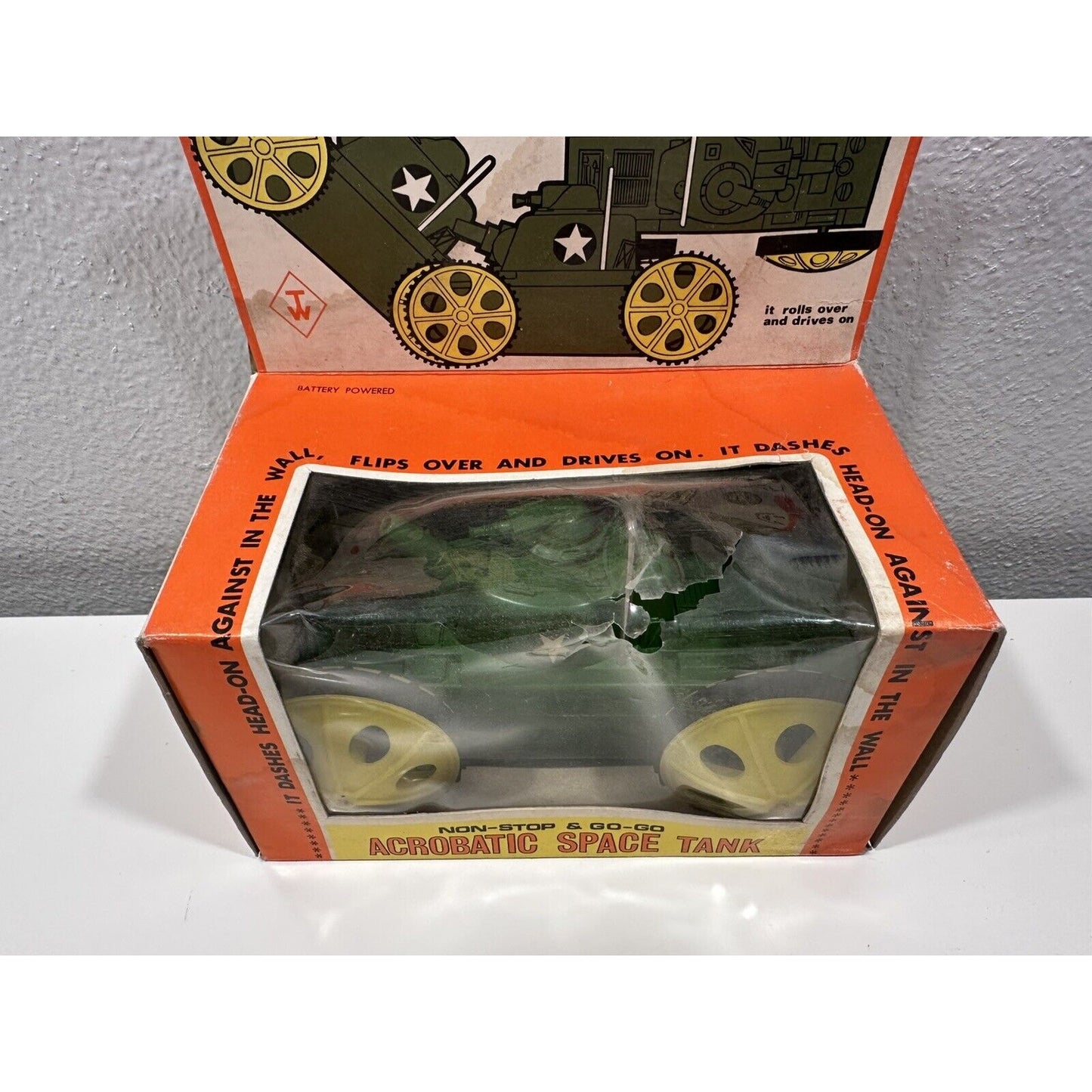 VINTAGE *NEW* Acrobatic Space Tank/Non-stop/Go-Go Toy