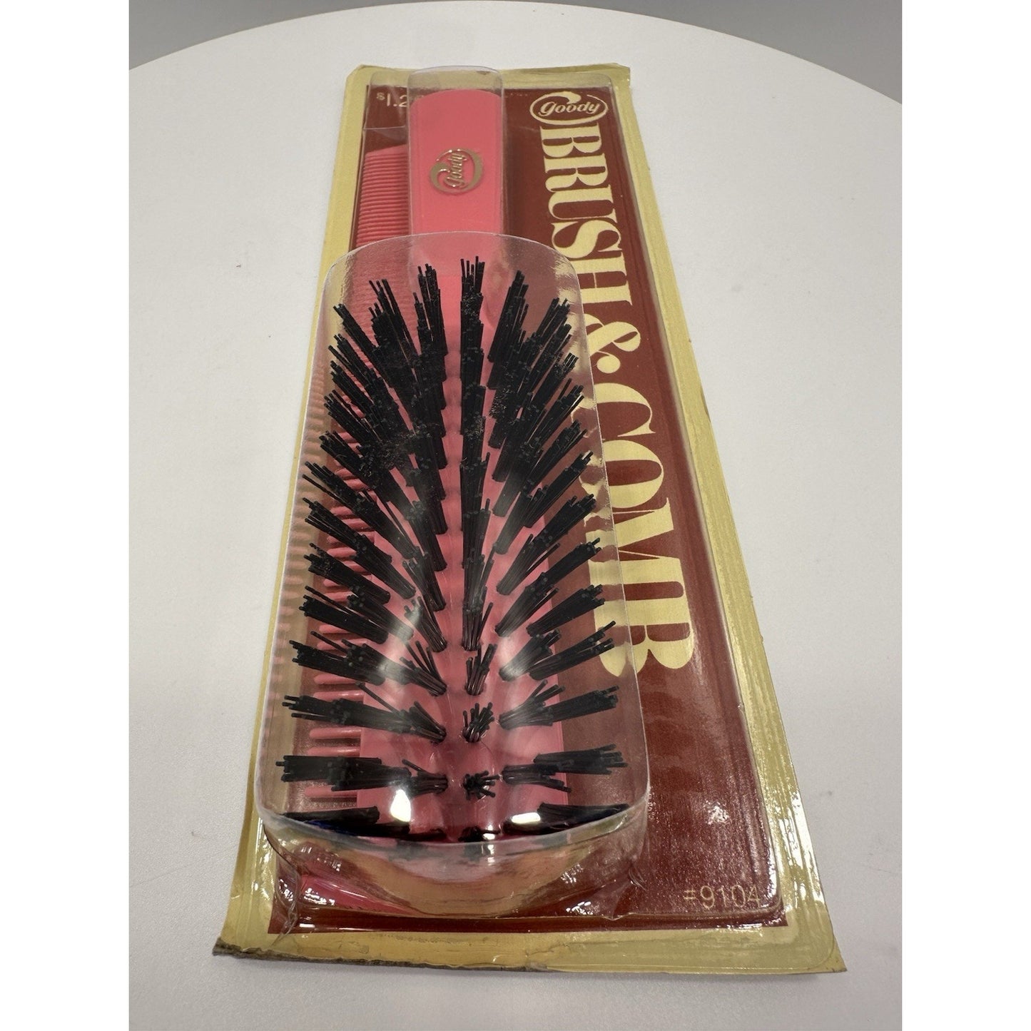 VINTAGE *NEW* 1975 Goody #9104 Brush & Comb Nylon Bristle Matching Set - Pink