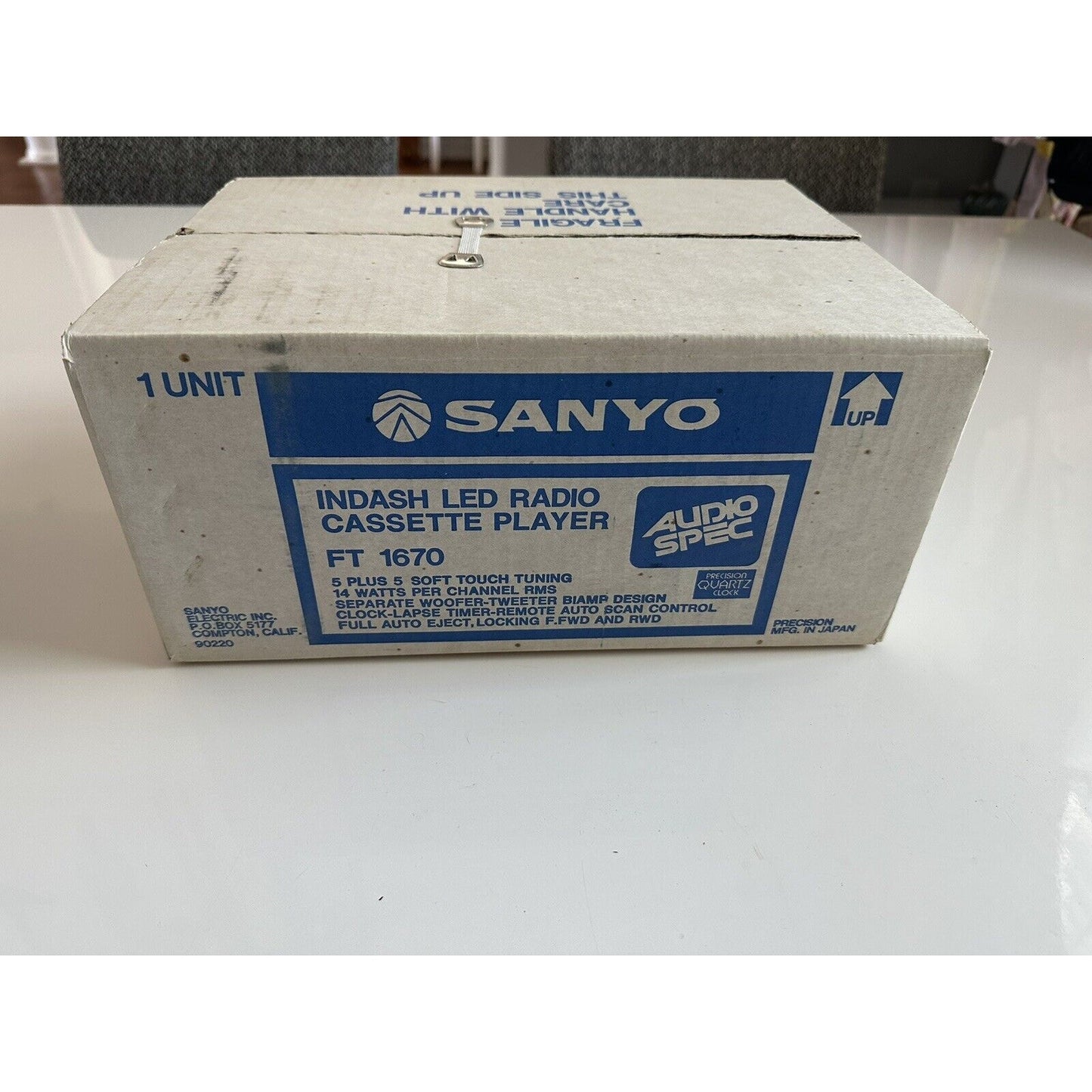 VINTAGE *NEW* Sanyo FT-1670 Indash led Radio Cassette Player