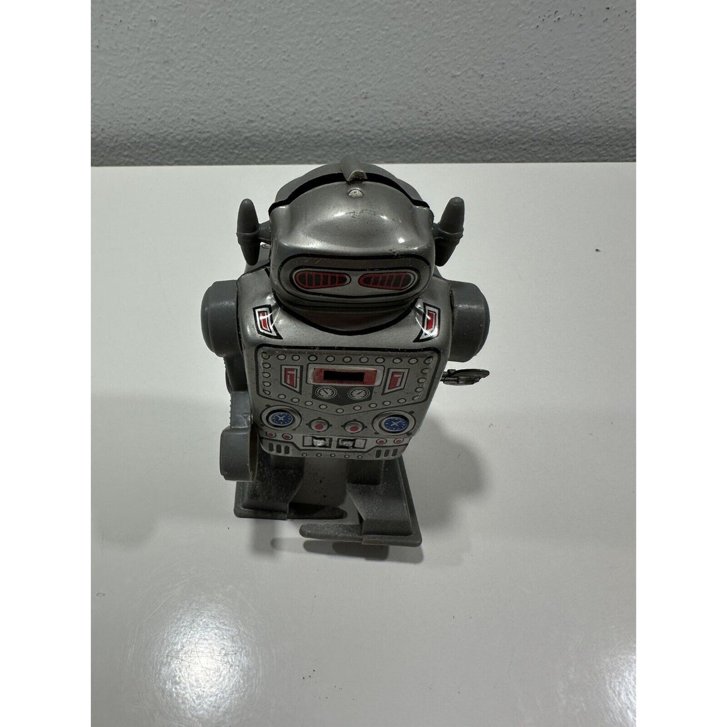VINTAGE *NEW* Classic 5.5" Captain the Robot / Tin Wind-Up Toy