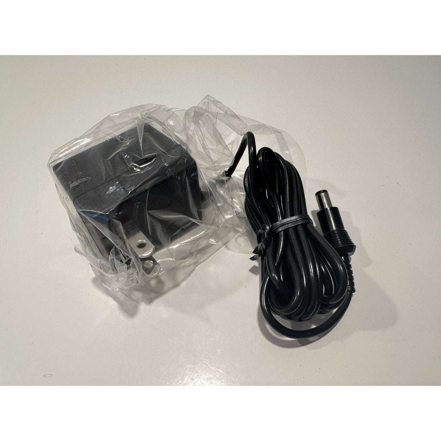 VINTAGE *NEW* 1970's/1980's Sharp AC/DC Power Adapter EA-14A 6W Japan