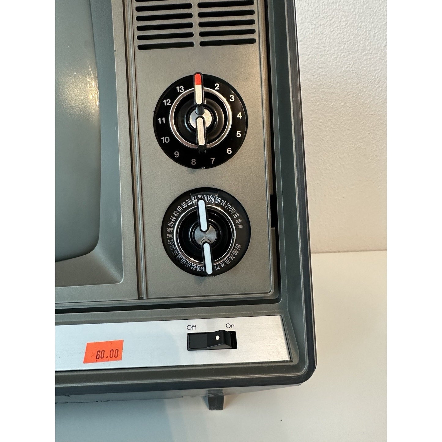 VINTAGE *NEW* 1970's Panasonic TR-692SX 11" Solid State TV