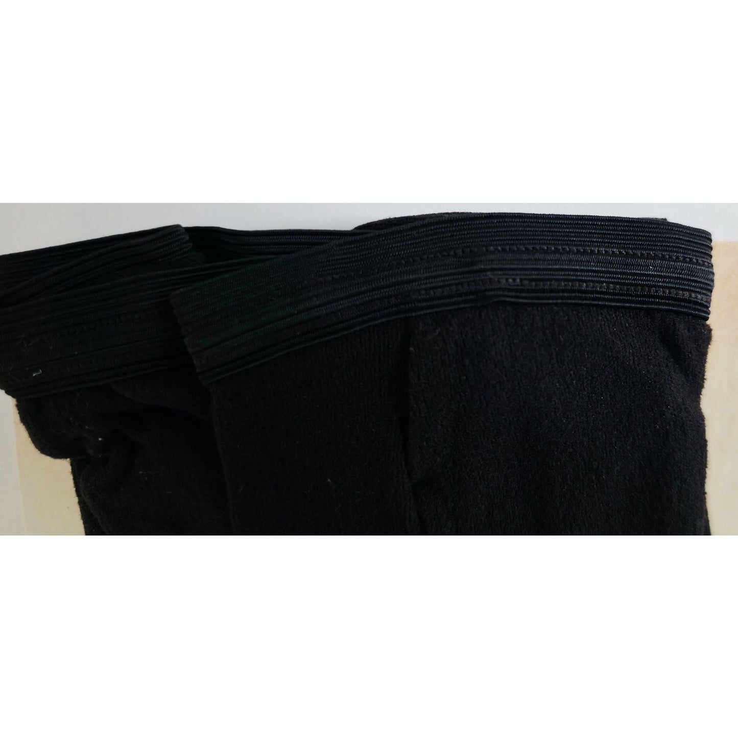 VINTAGE *NEW* 1960's Girls Seamless Stretch Tights Black Size 4-6
