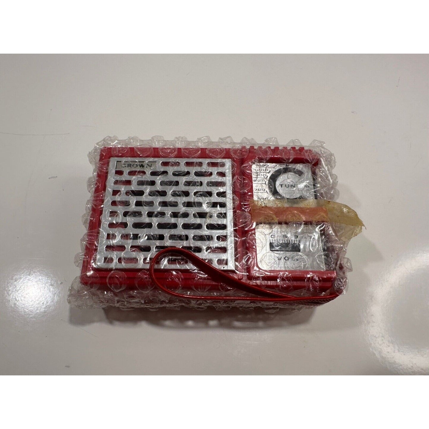 VINTAGE *NEW* Crown Transistor AM Pocket Radio British Design