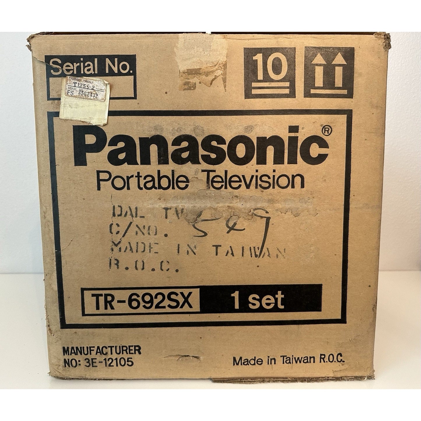 VINTAGE *NEW* 1970's Panasonic TR-692SX 11" Solid State TV