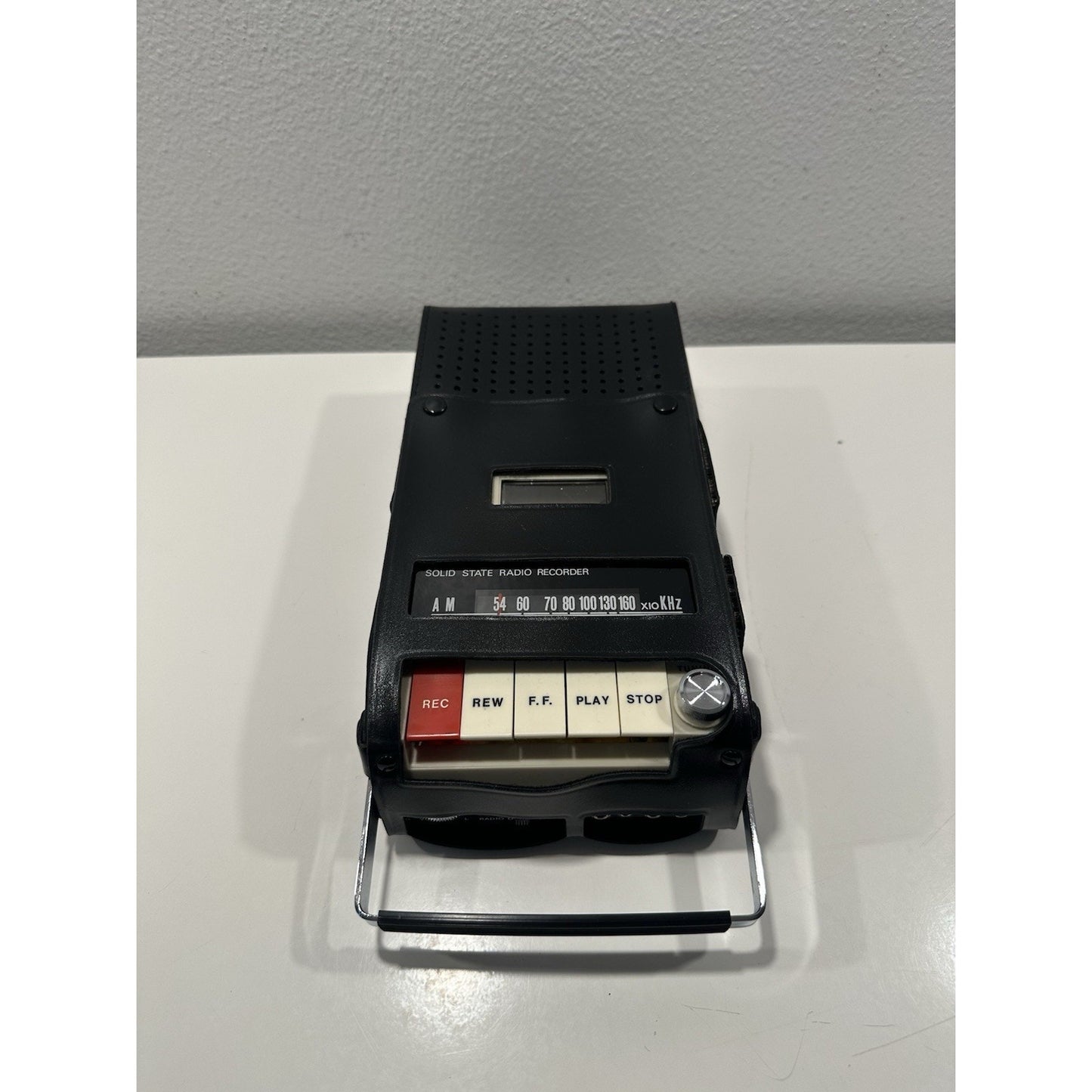 VINTAGE *NEW* Robin Solid State MC-601R AM Radio Cassette Recorder AC?DC Mic