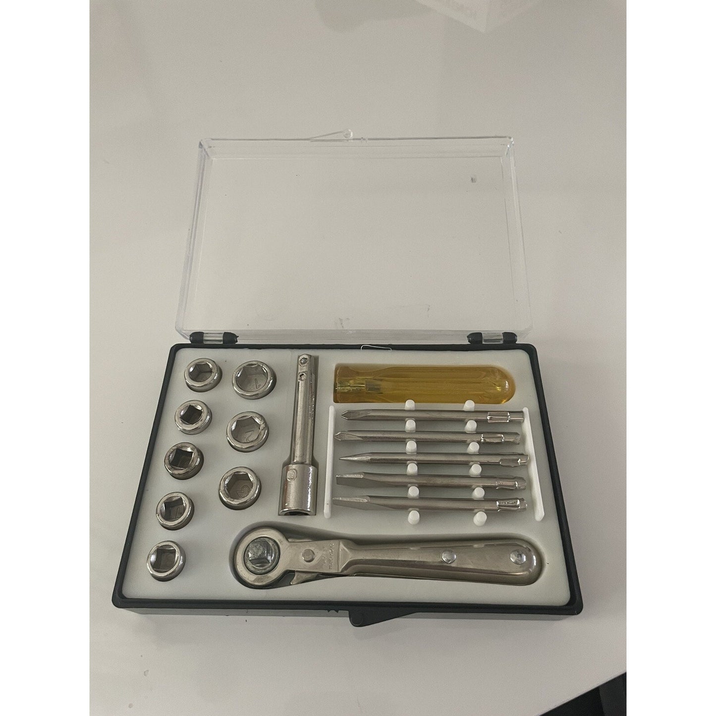 VINTAGE *NEW* 1970's CW Socket Wrench Set 16 in 1