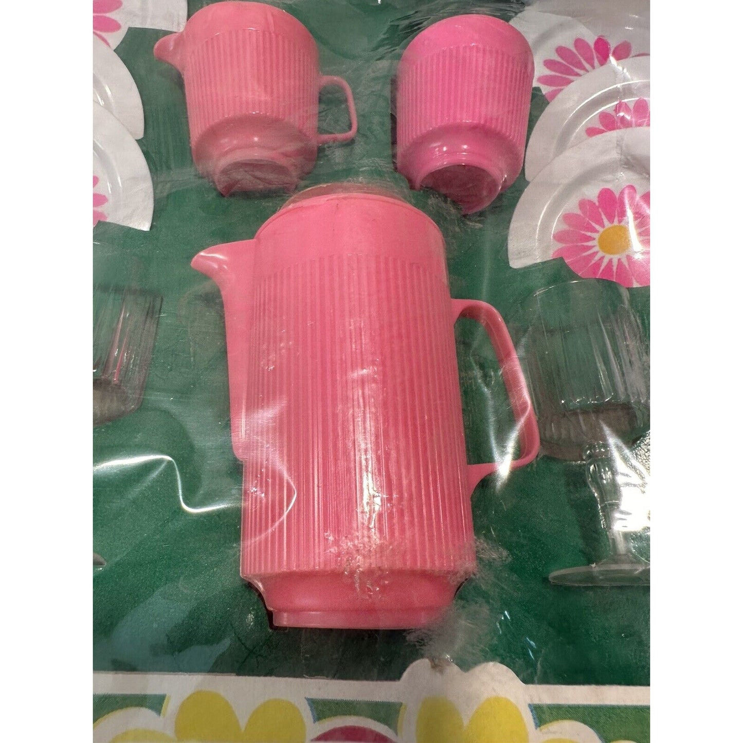 VINTAGE *NEW* 1970's Tea Set - Service for 8
