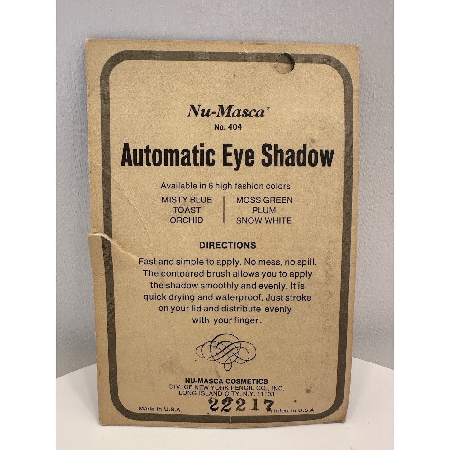 VINTAGE *NEW* 1970's Nu-Masca Eye Shadow w/Brush in Snow White