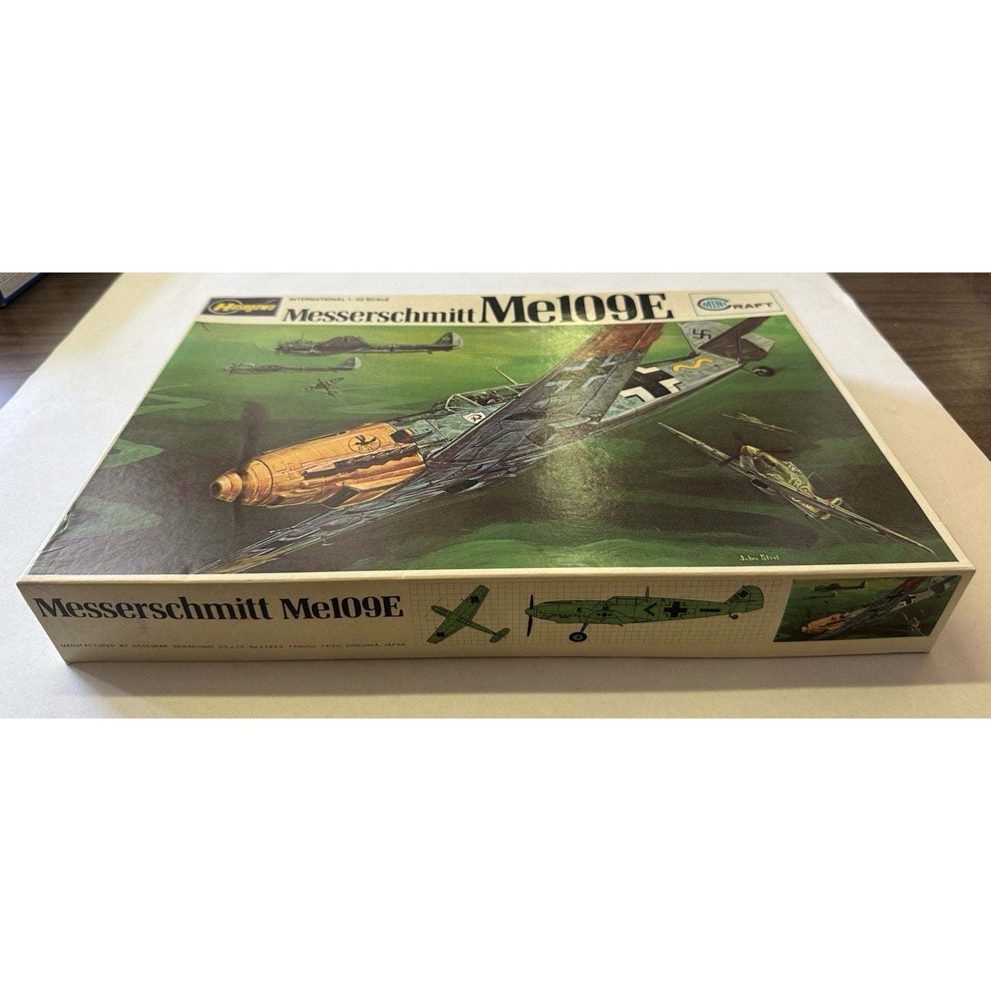 VINTAGE *NEW* Hasegawa Messerschmitt Me109E 1:32 Model Kit