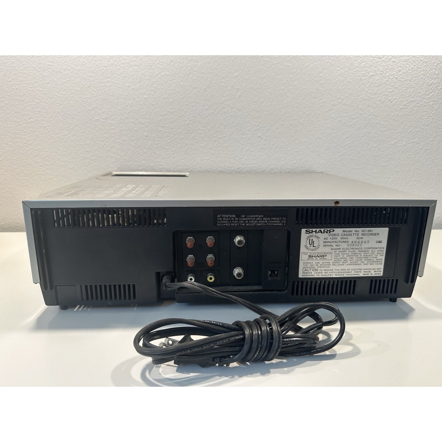 Needs Lovin' VINTAGE Sharp VC-481U Front Loading vhs vcr No Remote/Manual