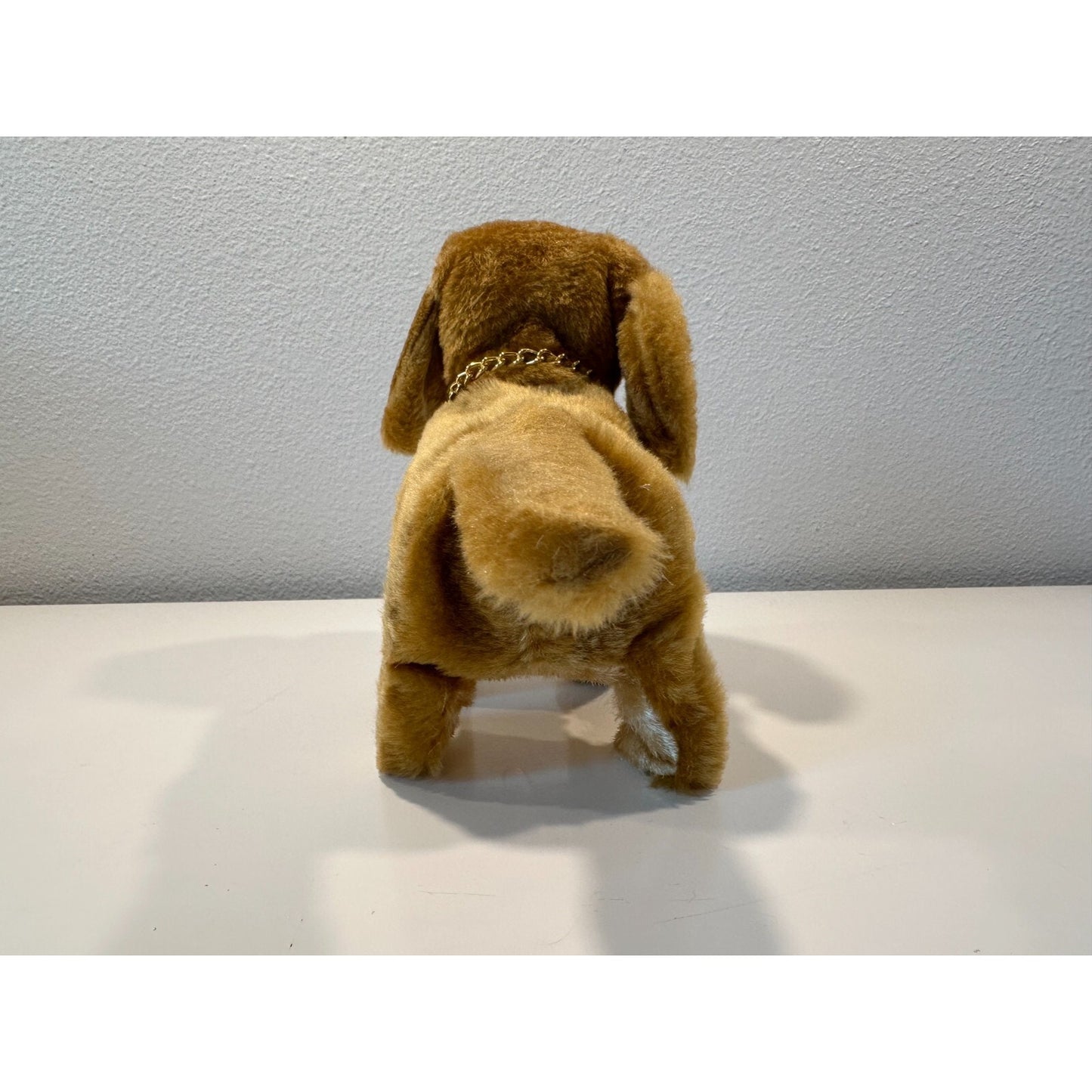 VINTAGE *NEW* 1970's Lovely Dog Walking Barking Brown Collared Dog