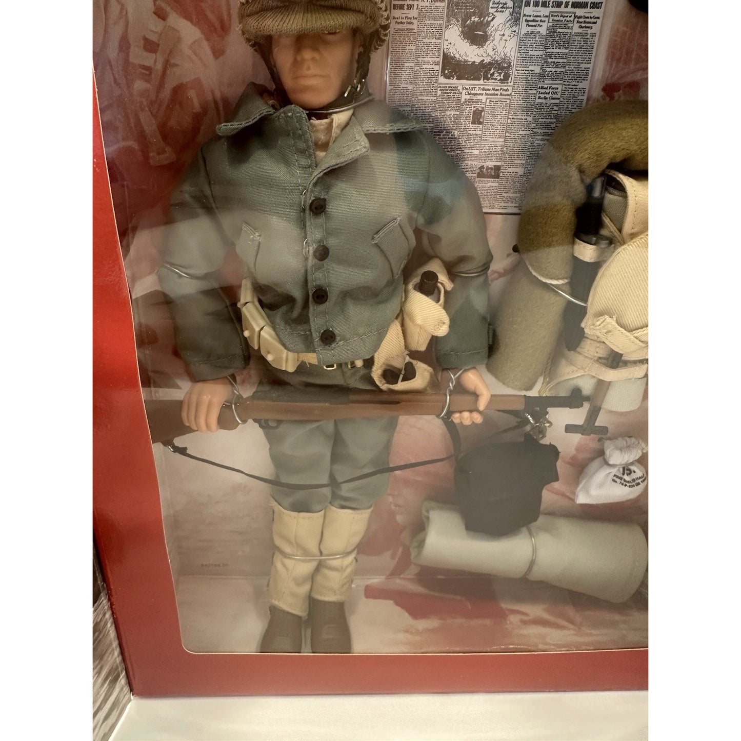 VINTAGE *NEW* 1997 GI Joe Classic Collection D-Day Salute Action Figure