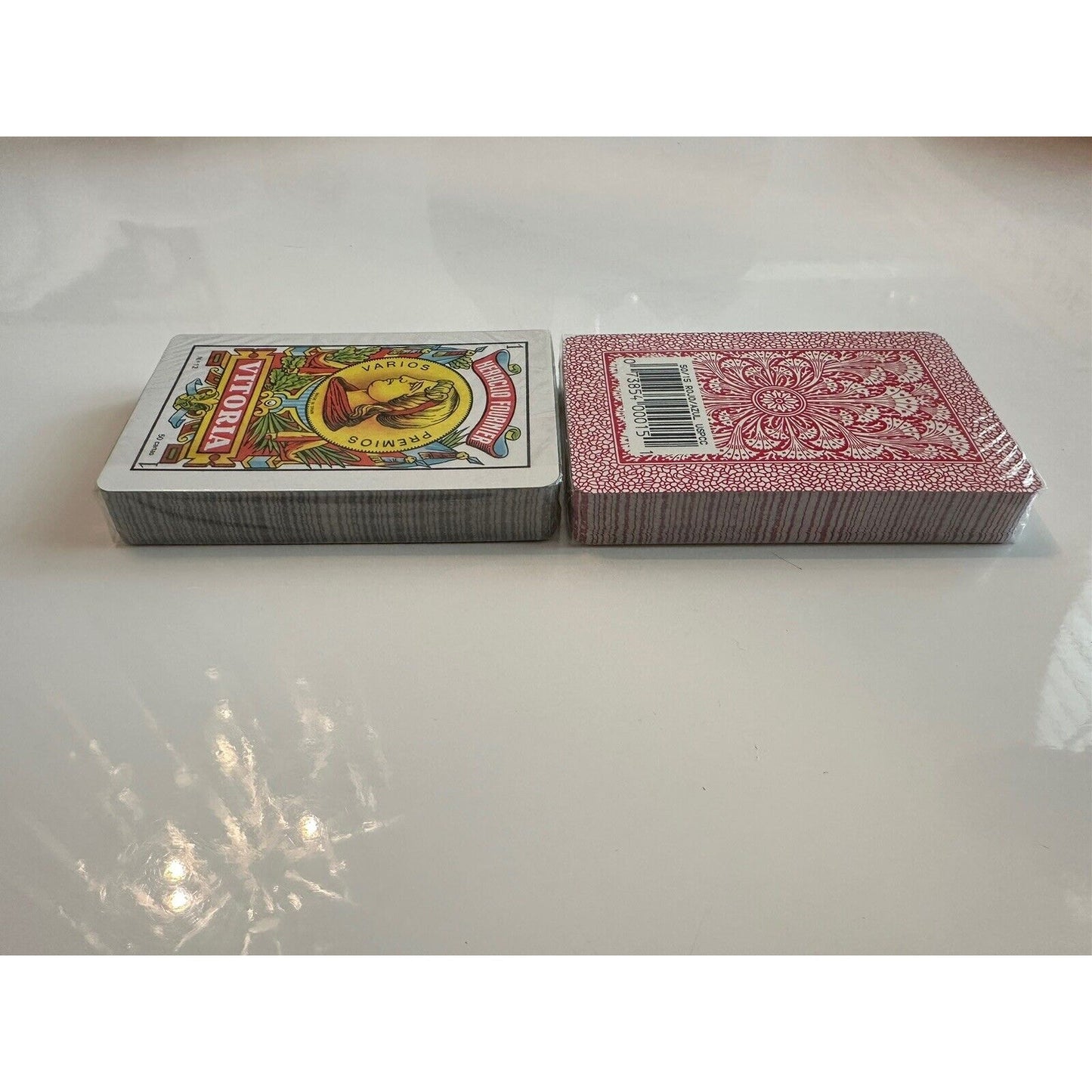 VINTAGE *NEW* Set 2 Heraclio Fournier Vitoria Playing Card Decks