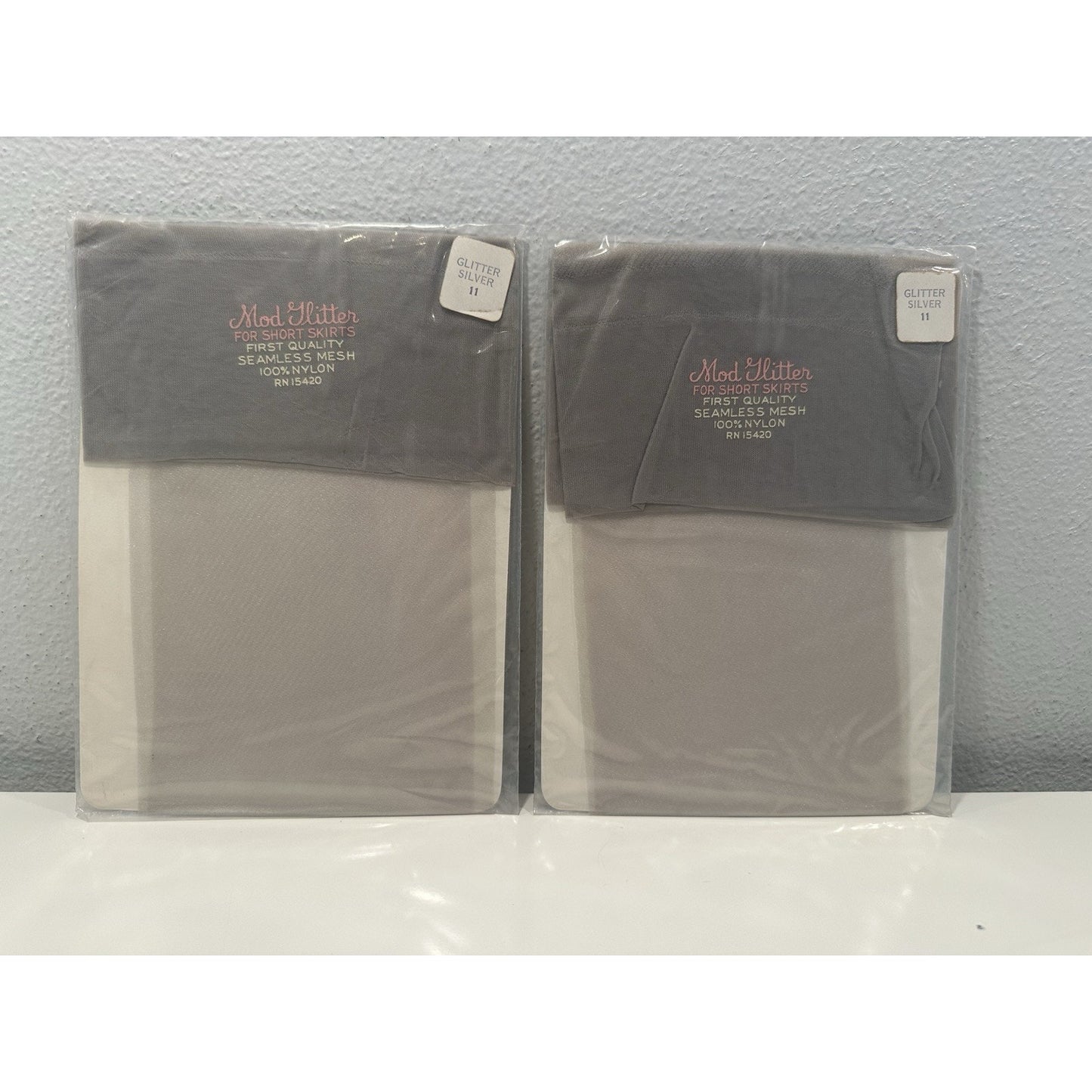 VINTAGE *NEW* Mod Glitter Hosiery-Silver Glitter Sz11M X 2 Pair