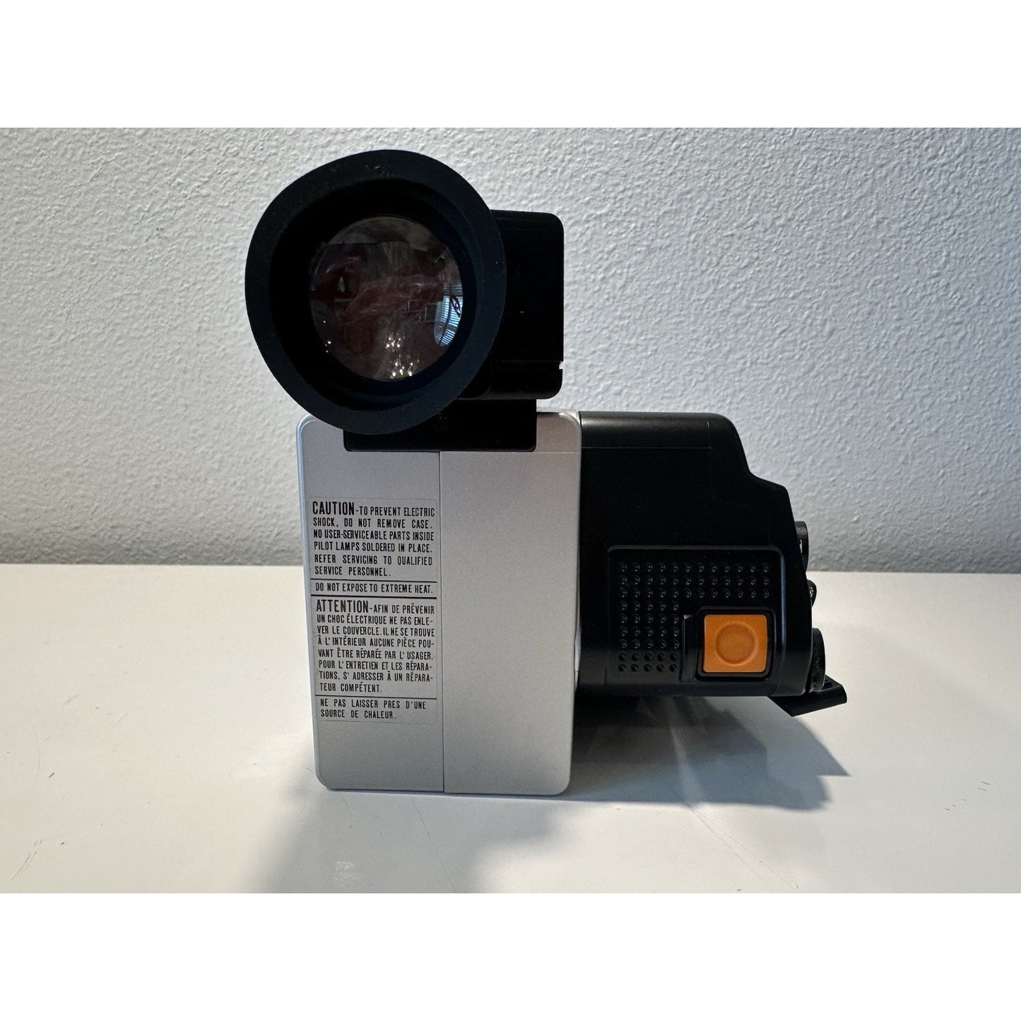 VINTAGE *NEW* 1980's Hitachi VK-C1500 Color Video Camera F1.2X6 Zoom