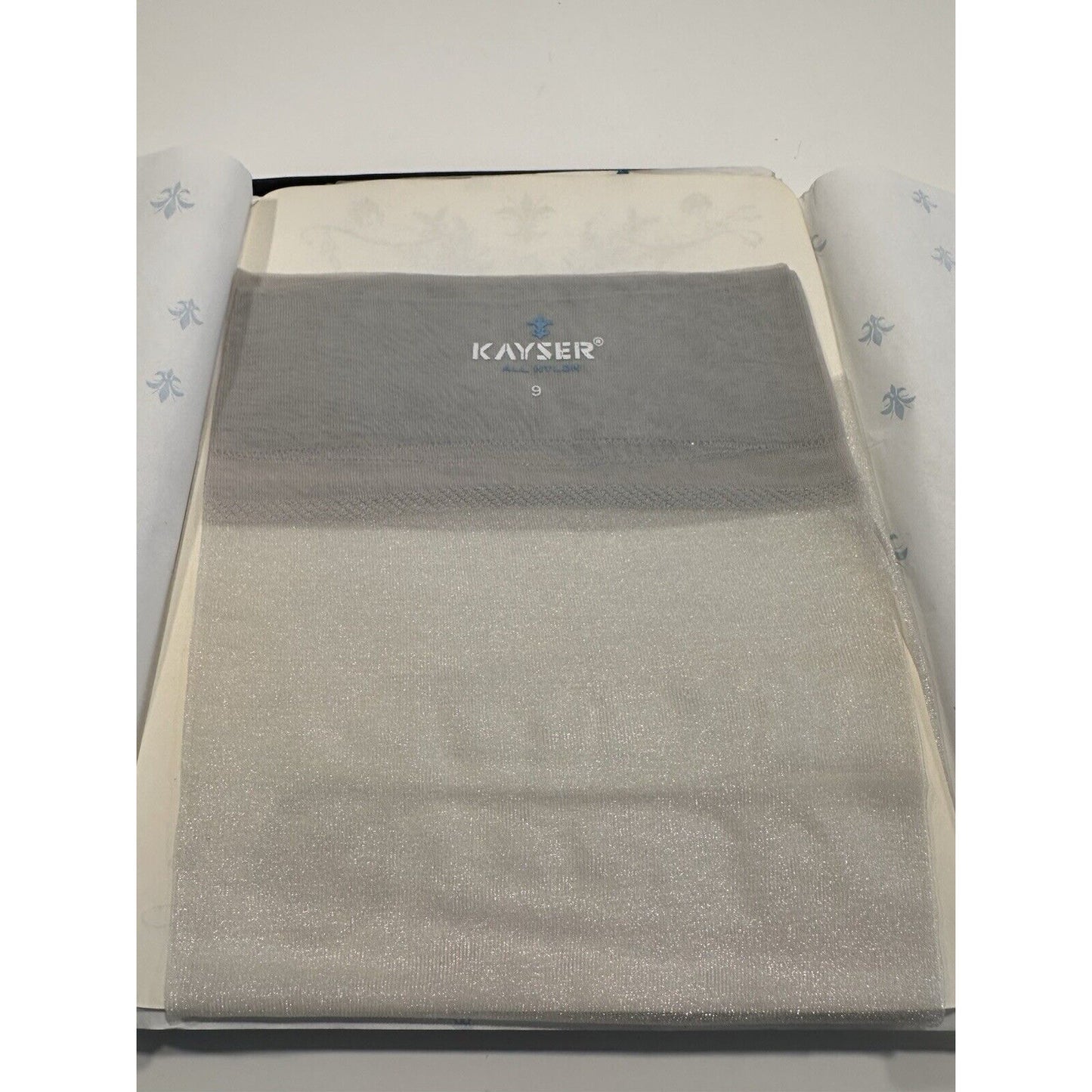 VINTAGE *NEW* Kayser Hosiery Silver Glitter Sz9M X 2