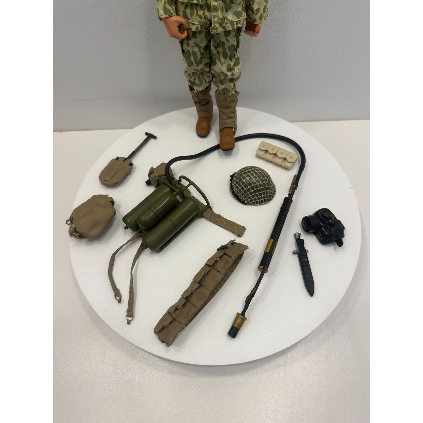 VINTAGE GI Joe WWII US Infantry w/Flamethrower Classic Collection Action Figure
