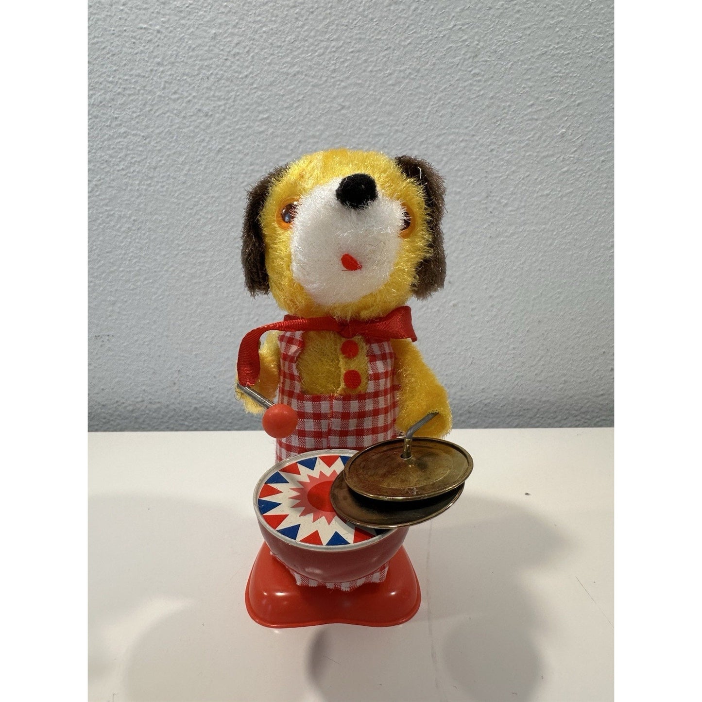 VINTAGE *NEW* 1960's Drummer Pup Mechanical Wind Up Metal Toy