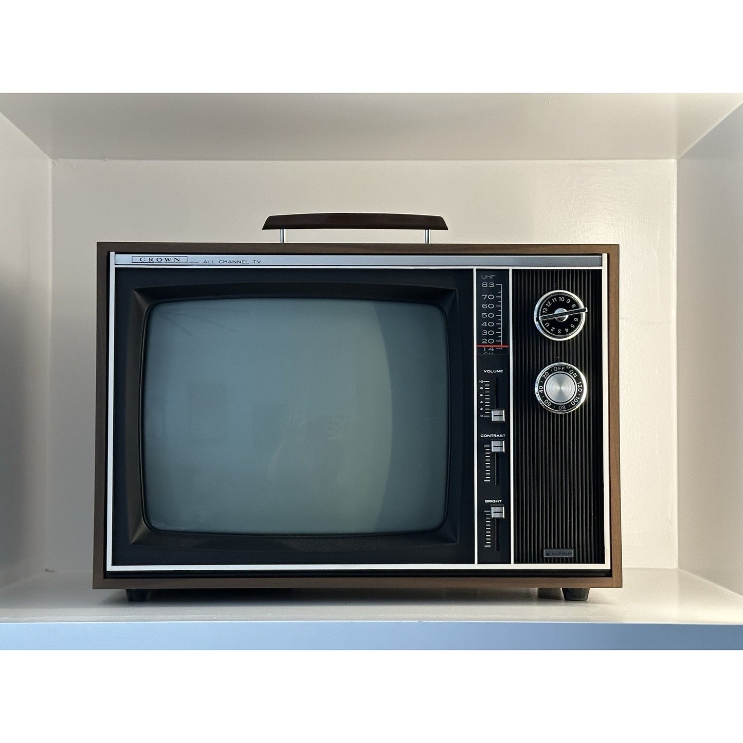 VINTAGE *PRISTINE* 1970's Crown #14TV-401 Television Japan