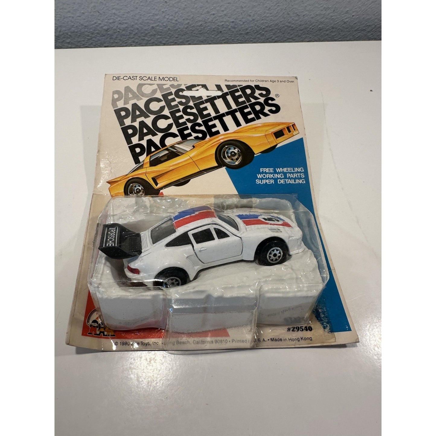 VINTAGE *NEW* 1985 Zee Pacesetter Porsche Free Wheeling 1/64 Diecast Car
