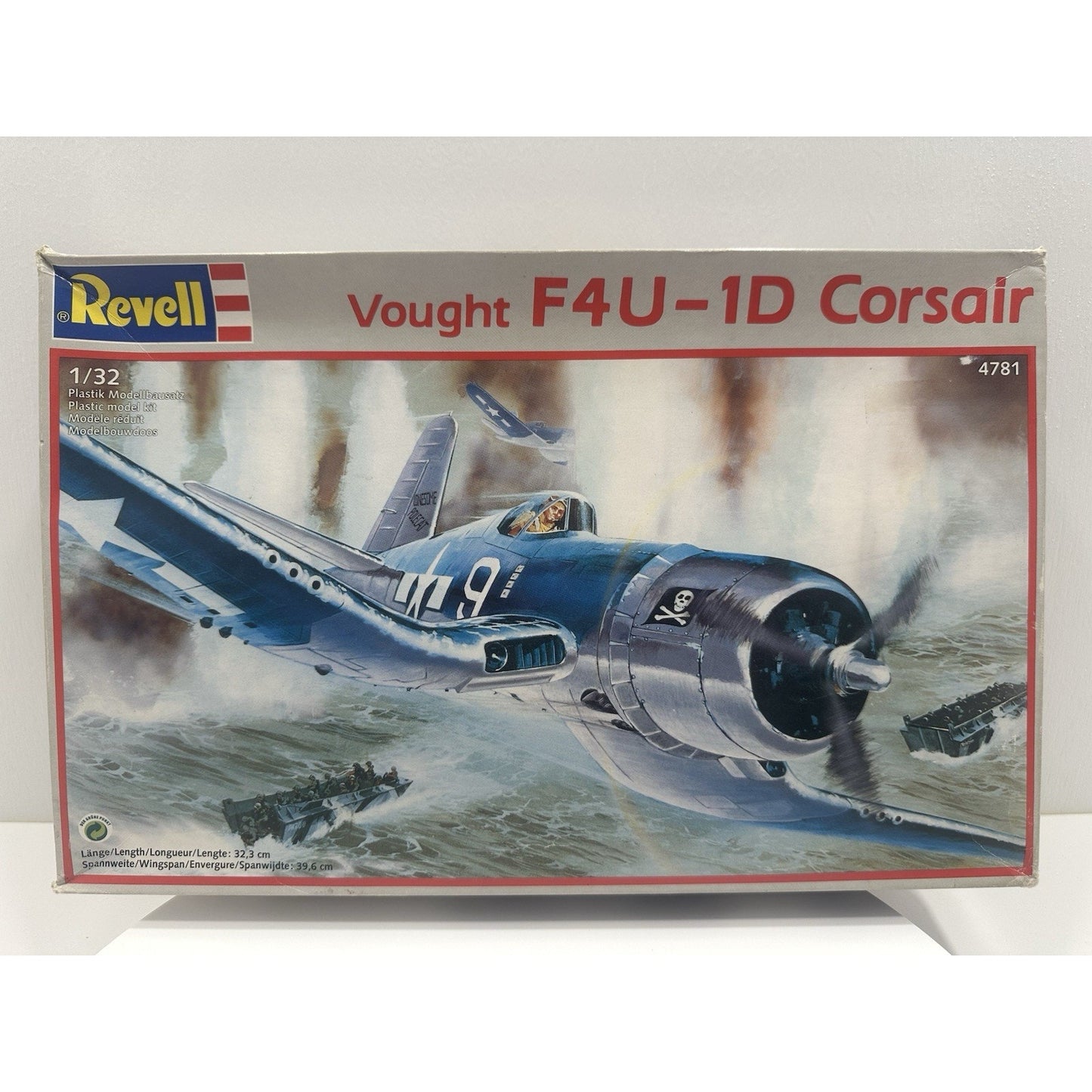 VINTAGE Revell Vought F4U-1D Corsair 1:32 4781 Model Plane Kit