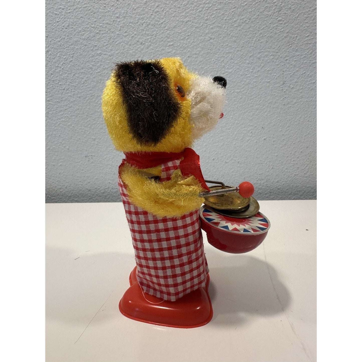 VINTAGE *NEW* 1960's Drummer Pup Mechanical Wind Up Metal Toy