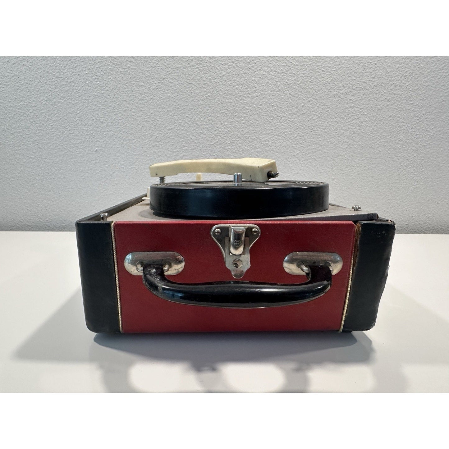 Needs Lovin' - VINTAGE Linmark Portable Suitcase 3-Speed Record Player Japan