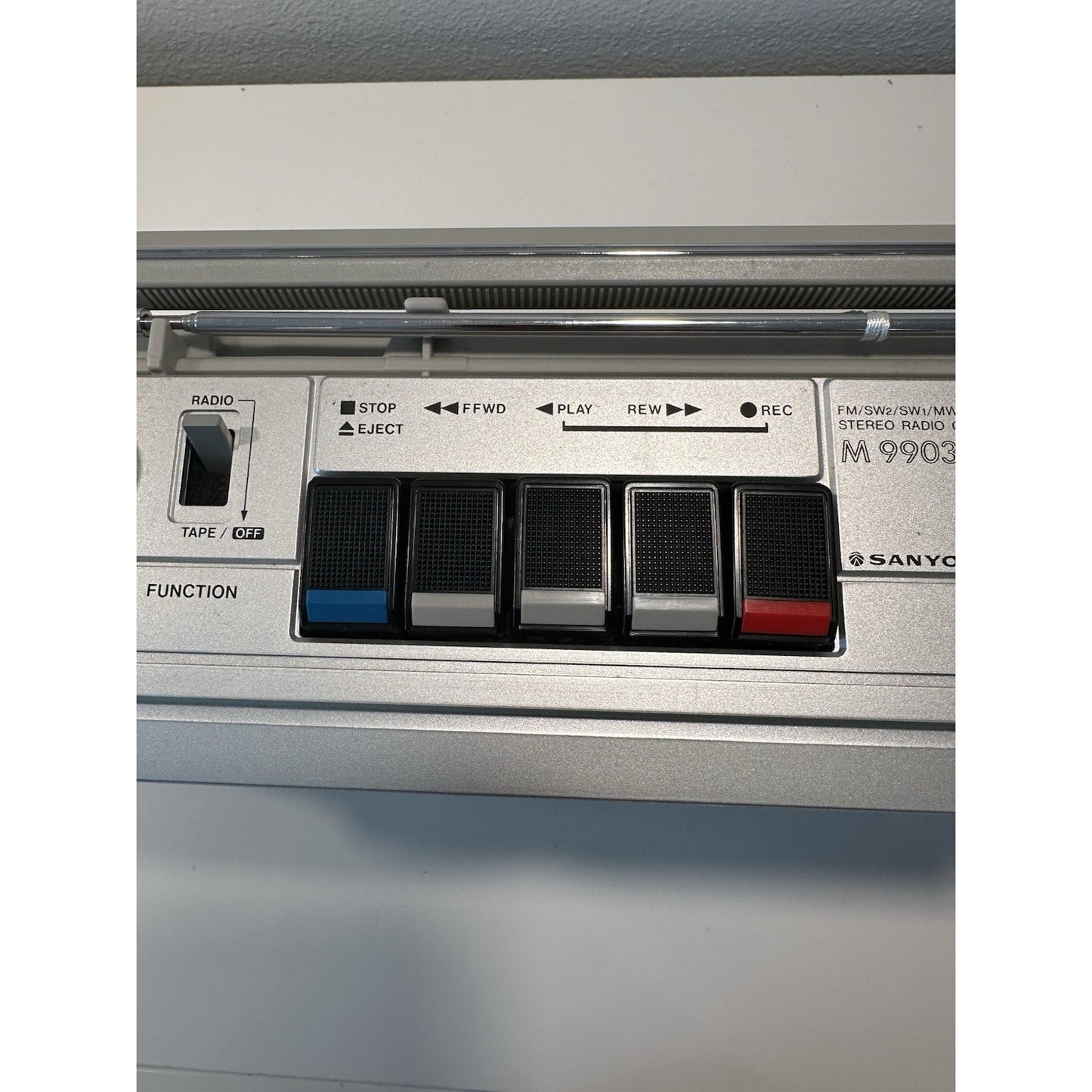 VINTAGE *NEW* 1980's Sanyo Boombox M9830K AM/FM Cassette Boombox