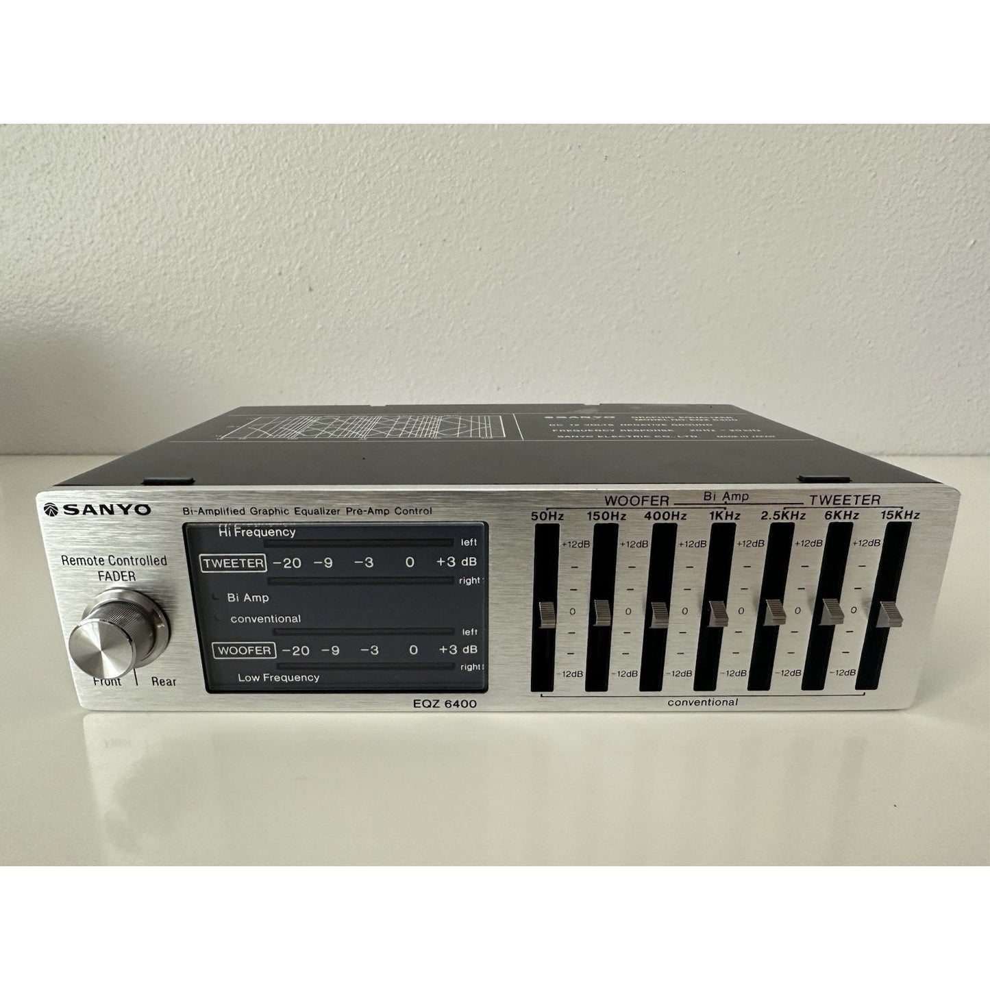 VINTAGE *NEW* 1987 Sanyo EQZ6400 High Fidelity Mobile Graphic Equalizer