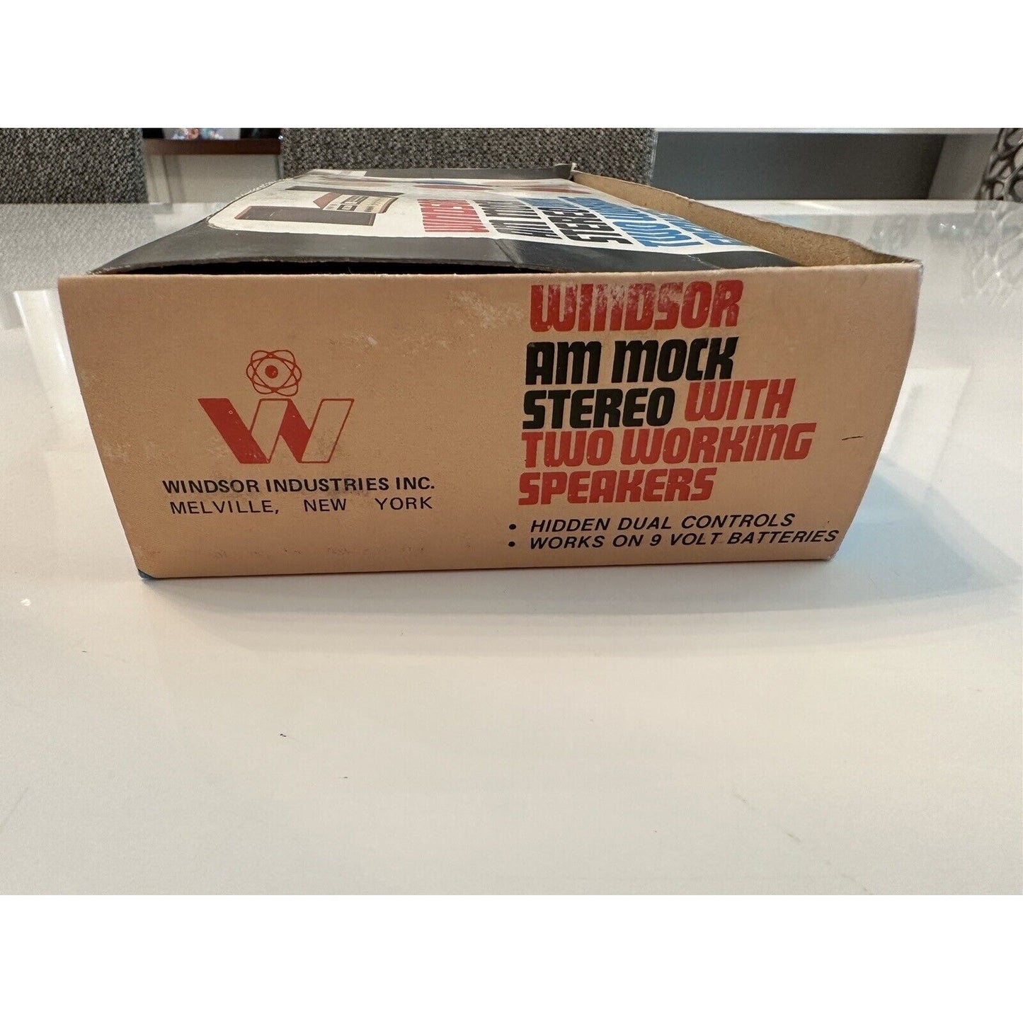 VINTAGE *NEW* Windsor AM MegaMini Stereo with Speakers