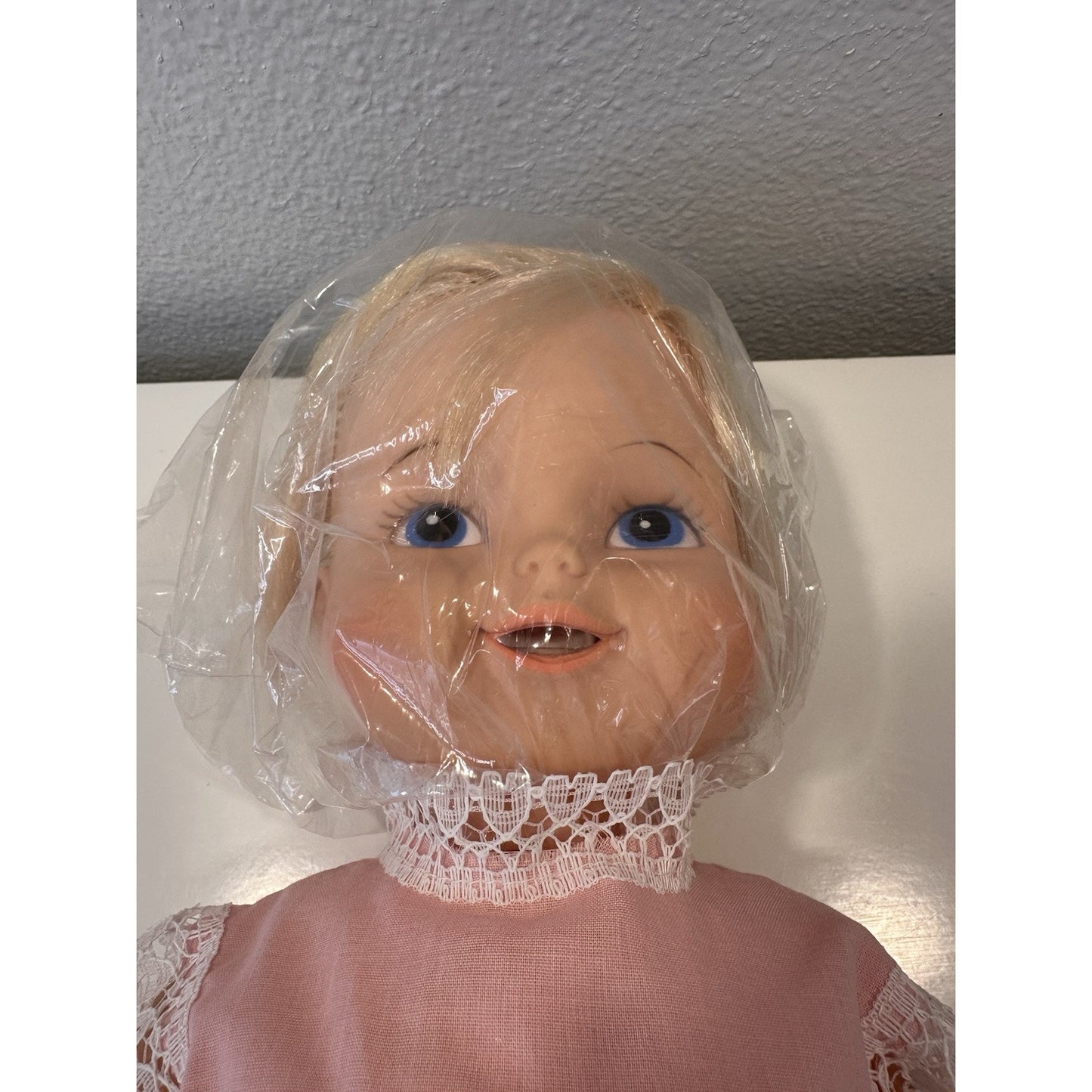 VINTAGE *NEW* 1976 New In Box Baby Sez So Press Her Heart Talking Doll Blonde