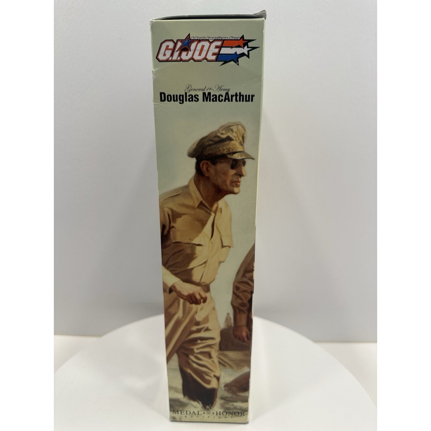 VINTAGE *NEW* GI Joe General Douglas MacArthur Metal of Honor Action Figure